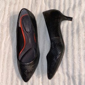 Rockport TOTALMOTION truTECH Kitten Heel